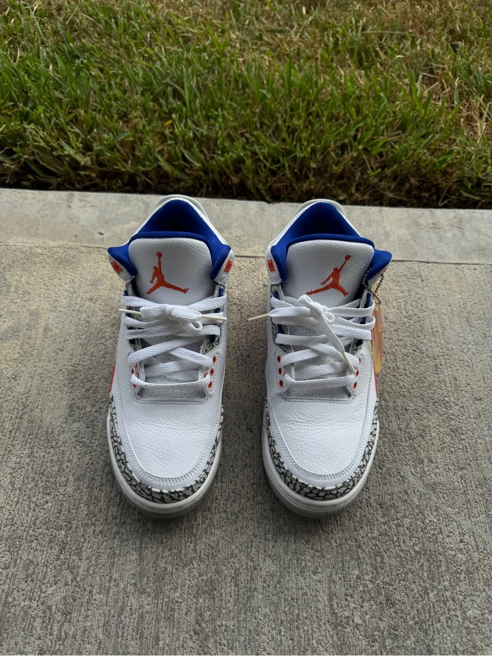 Knick Retro 3s. Size 8M 9.5W. 9/10 Condition. No Box, Comes With Clear Shoe Cont